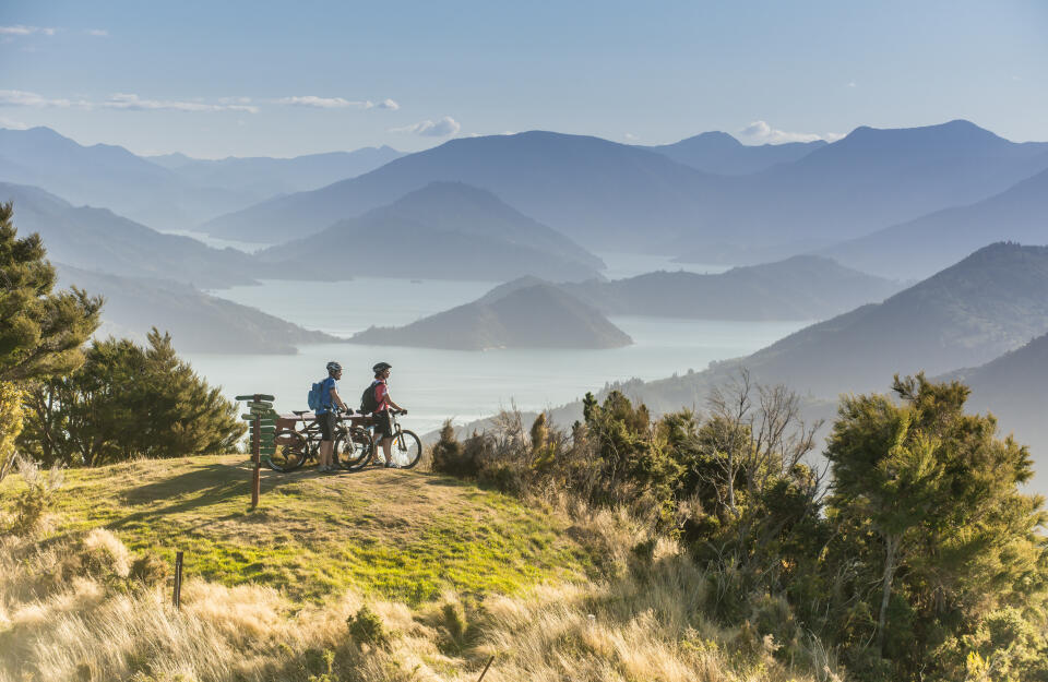 Queen Charlotte Track sounds couple bike (154) (credit MarlboroughNZ) (2) (4)